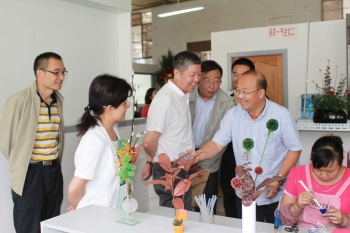 為國際先進的保鮮花企業(yè)而努力